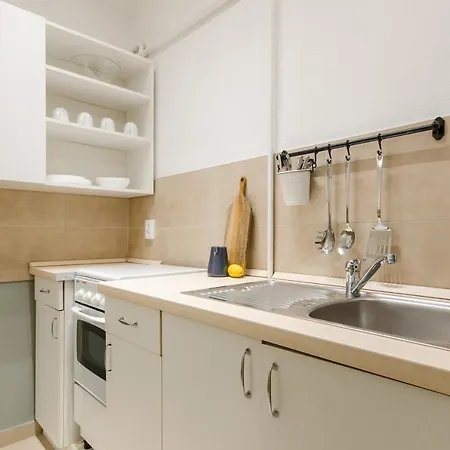 Next To Opera House A26