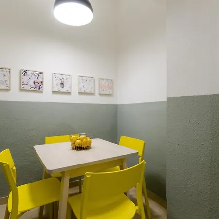 Next To Opera House A26 Apartman *